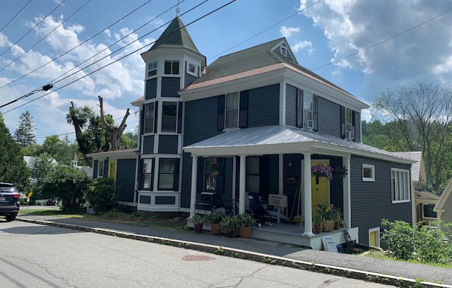 Woodstock House | Beautiful Woodstock Village home next to the Inn