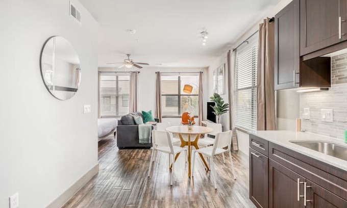 Woodlake - Briar Meadow Apartment | Kasa | Houston | Urban Studio Apartment In Westchase District