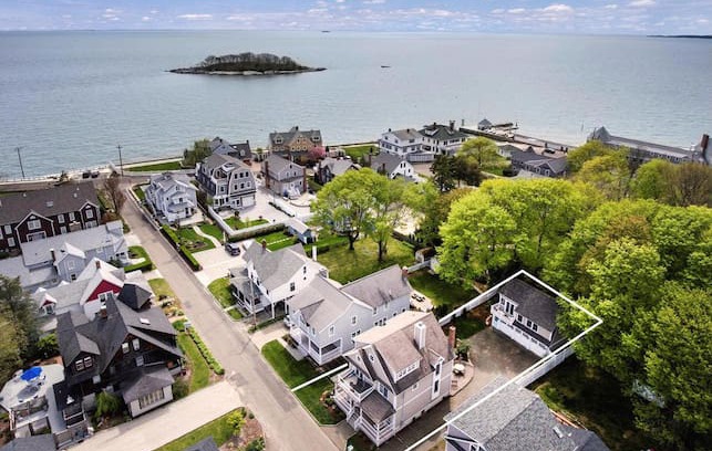 Madison Center Cabin | Charming Madison, CT Carriage House ocean rental