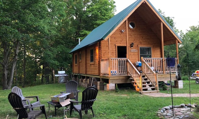 Fair Haven Cabin | Fair Haven Beach State Park Family Log Cabin