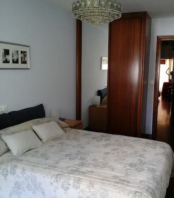 La Coruna Bed & Breakfast | Coruña dormitorio Monelos,hospital Chua,Matogrande