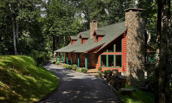 Boone Cabin | Deer View Lodge