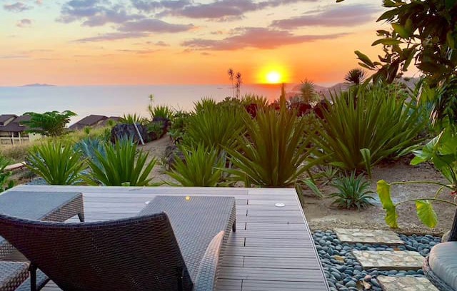 Nasugbu House | SEA ESTA Suite for 8 w/ Pool -- Sea & Sunset View!