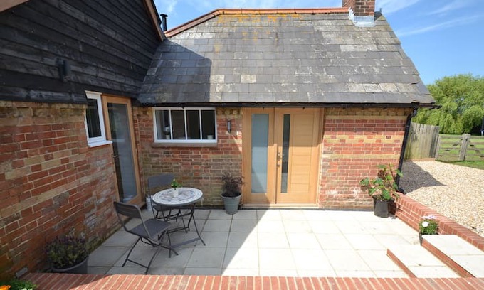 Whippingham Cabin | Albert’s Dairy Cottage, Whippingham