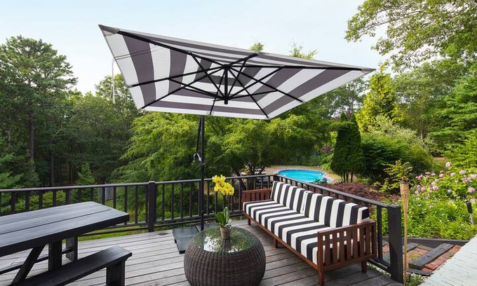 Hampton Bays House | Dome Cottage with modern European edge