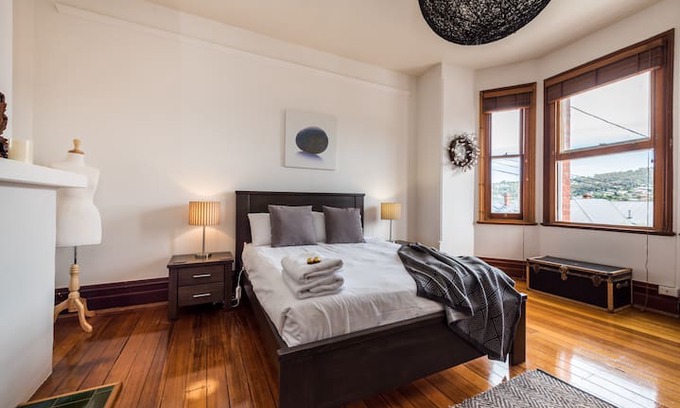 Launceston CBD House | 187 St John Street