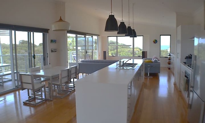 Goode Beach House | Goode Beach Retreat - Bay, Lake & Albany WA Views
