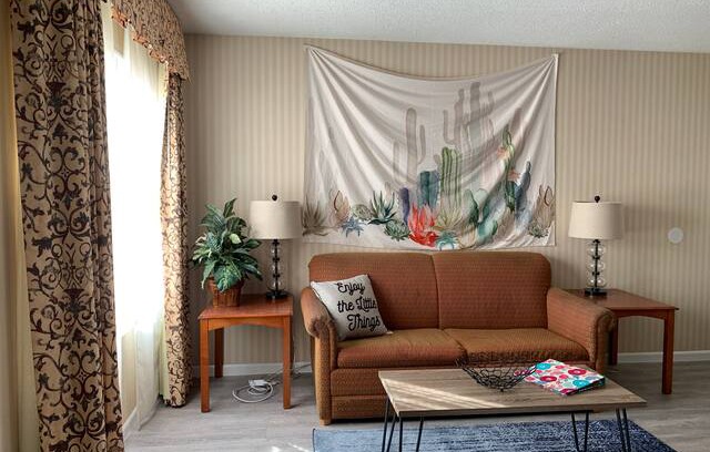 South Central Omaha Apartment | Cozy Aksarben View 1 bedroom Apartment