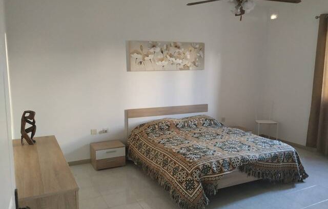 St. Andrew's House | Malta Double Room with Private Bathroom - Swieqi