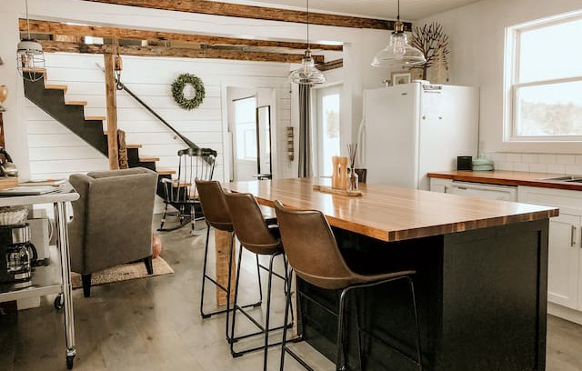 Mahone Bay House | Across The Cove Beach House - close to Nordic Spa