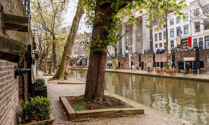 Utrecht City Center House | Unique Canal House in the city centre of Utrecht