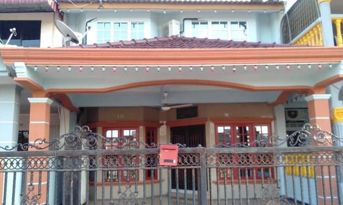 Tangkak House | Kuzah Homestay - Tangkak
