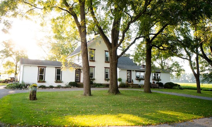 Wyatt Other | Walnut Grove Bed & Breakfast