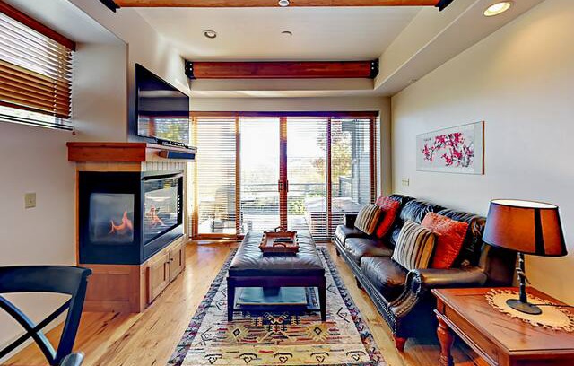 Kimball Junction House | 2BR + Loft Mountain-View Condo w/ Private Hot Tub