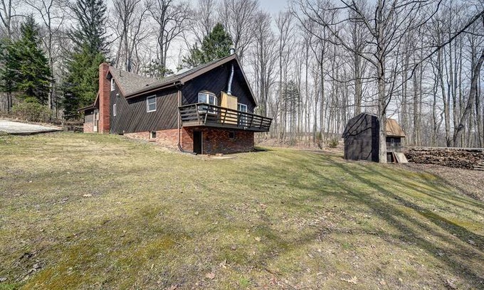 Hostetter Cabin | Cabin in the woods Latrobe, PA