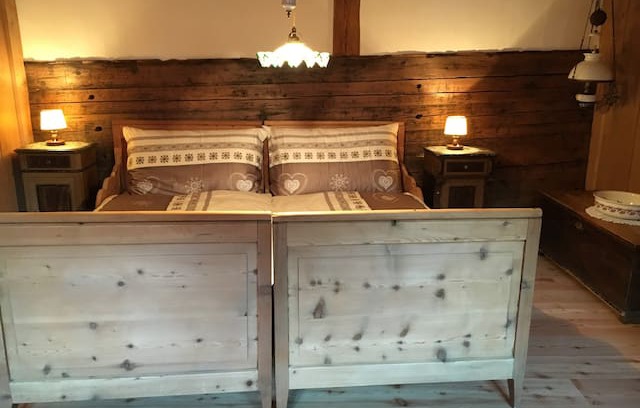 Ardez Apartment | Heidi's bed & breakfast Ardez