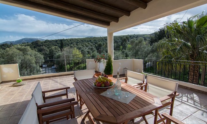 Milia House | Villa Billy's - Holidays in Nature