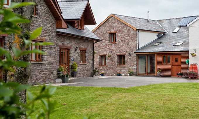 Brecon Other | Oak Barn, Crai Valley Eco Lodges