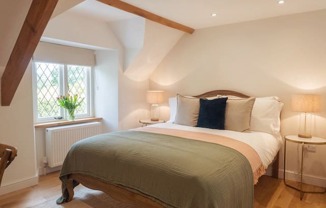 Cardigan Cabin | Cosy Cilbronnau Lodge, Llangoedmor, Cardigan