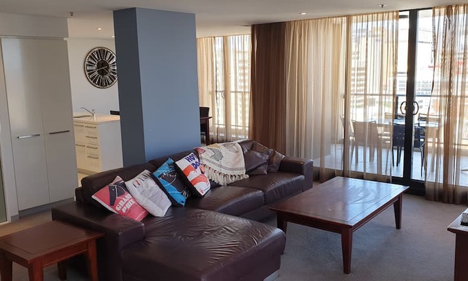 Adelaide Central Business District Apartment | Light, spacious luxury apartment with awesome view