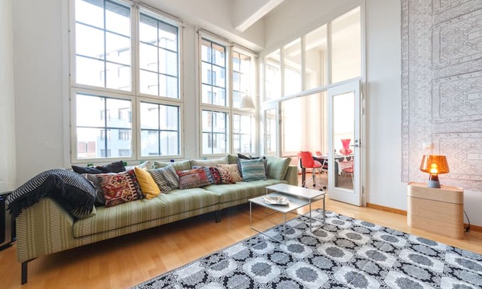 Ruoholahti Apartment | Design loft w sauna & sea view