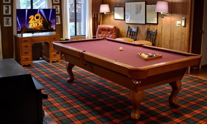 Arnold Villa | Highland House