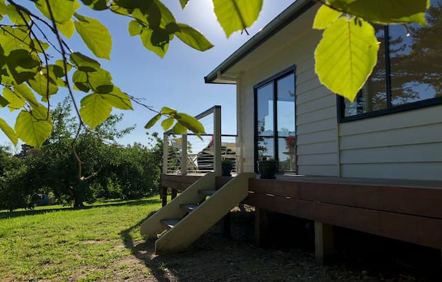 Healesville House | Stargazer - A new cottage walking distance to town
