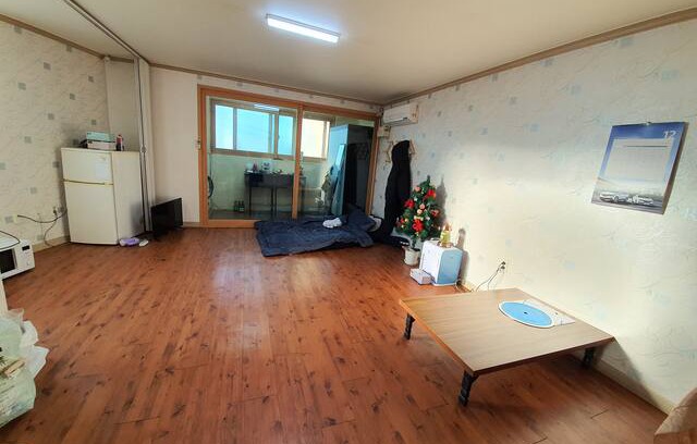 Suwon Apartment | 고기식탁의 존재감! 나만의 아지트! 아늑한 자취방 느낌으로 친구들과 함께 즐겁게 놀아봐용
