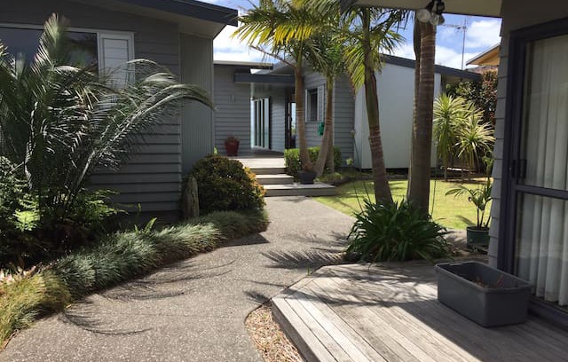 Grahams Beach House | Sea View Beach House, Hudson's Beach, Awhitu