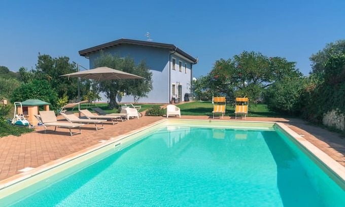 Santa Tecla Villa | Fantastica Villa dei Limoni ETNA - MARE