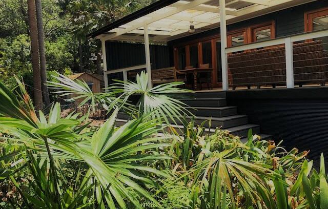 Great Mackerel Beach Cabin | Gumbuya
