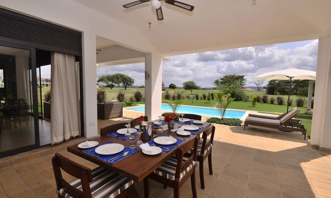 Central Kenya Coast Villa | Mandharini Kilifi