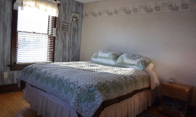 Hartford Other | Toadally Natural Garden View SW