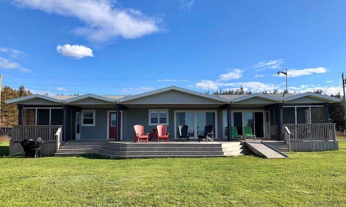 Savage Harbour Cabin | Seaside Escapes - 2 Meldrum Place