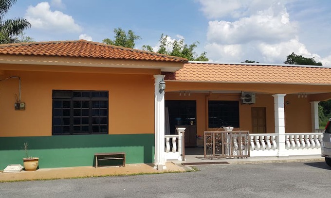 Kampung Jelebu House | Homestay Kuala Klawang, Jelebu, Negeri Sembilan