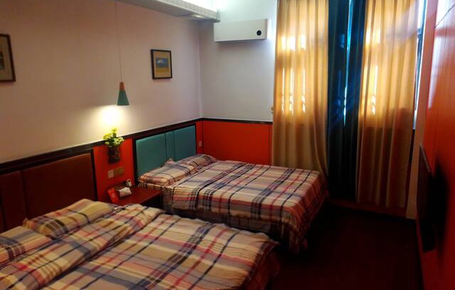 Xiangqiao Qu Apartment | 潮州牌坊街智慧自助公寓､古城景区中心地带,广济桥､大小景点步行快达,适合家庭团队,入住8一10人