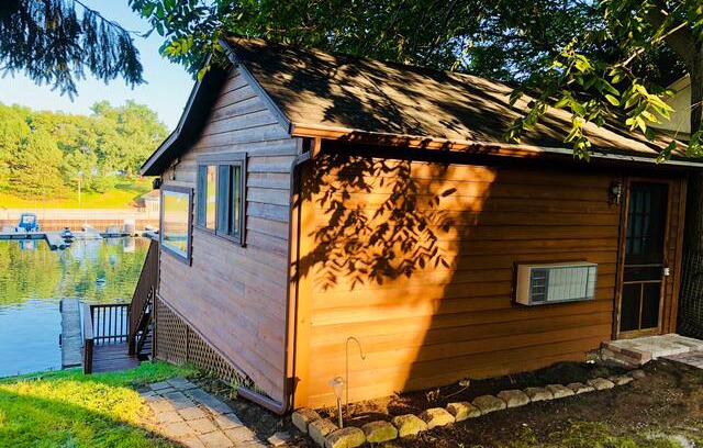 Downtown Kenosha Cabin | Lake Michigan Writer’s Cabin