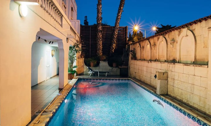Swieqi Villa | Beautiful Mansion in St. Julians' colse Paceville