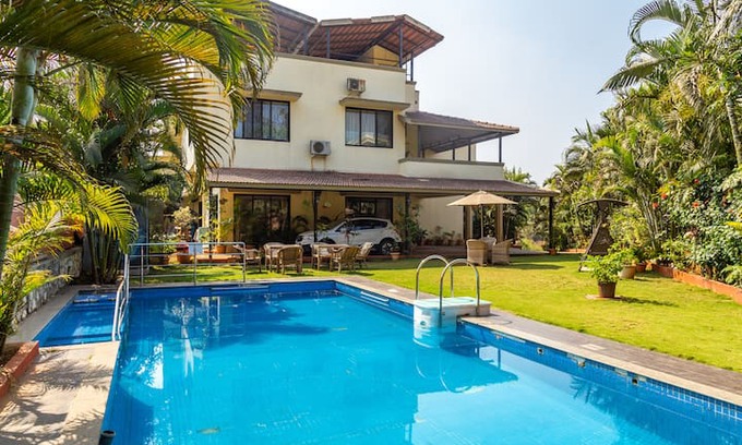 Lonavala Villa | Chateau Lonavala | Luxurious 4 BHK Pool Villa