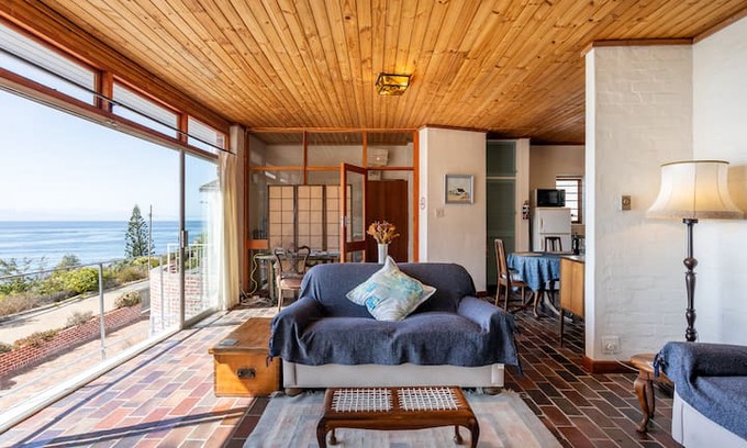 Glencairn House | Welcome to Sea Fever