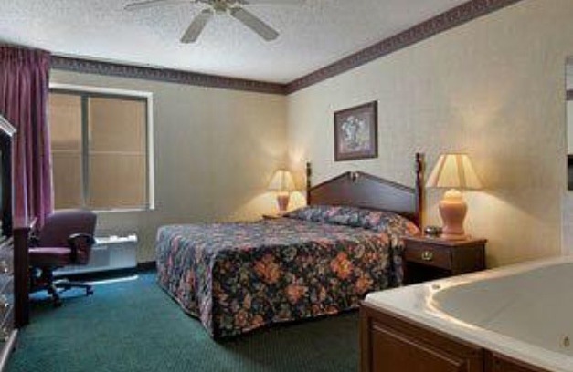 Jonesboro Hotel | Baymont by Wyndham Jonesboro