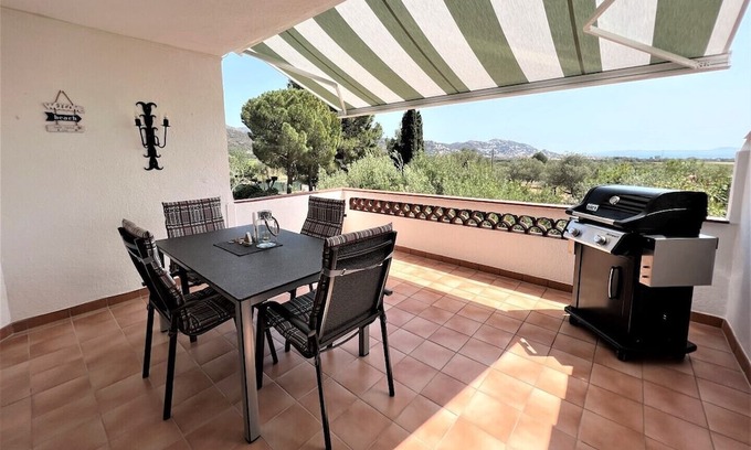 El Mas Bosca Apartment | NEW in holiday rentals 2023. Comfortable apartment - sea view for max. 4 people