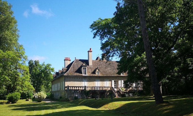 Rueyres House | Vrbo Property