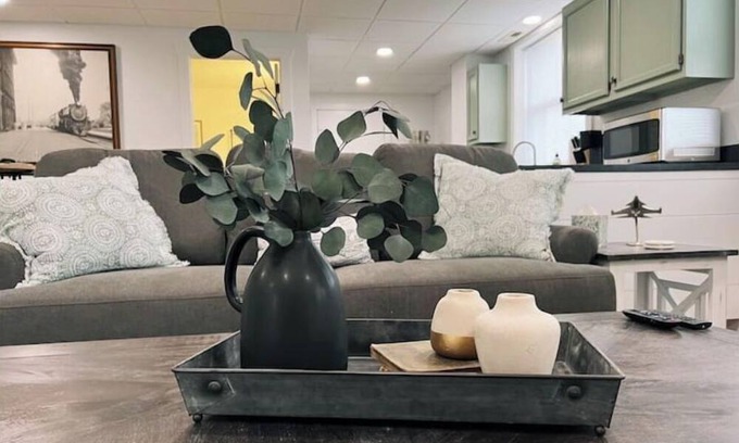Sulphur Springs Apartment | Inn at Seltzer Station is an updated apartment with Crestline history tied in!