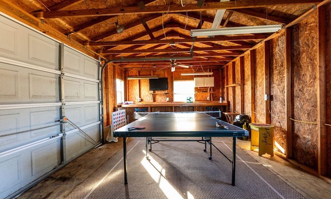 Carteret County House | 2BR Sleeps 6~water Views~Game Room~Sunrise~Beach~Kayak~Fish~Close to Ferry