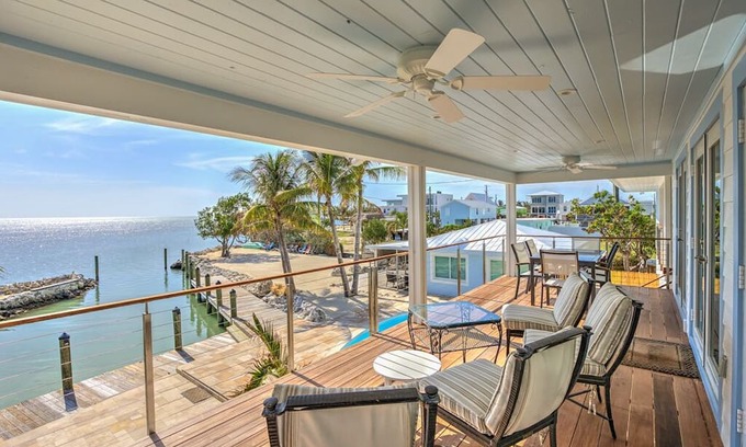Marathon House | Loggerhead Lodge 4bed/4bath | 6 Bed, 4 Bath