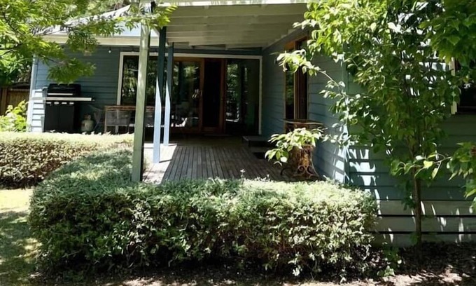 Mansfield House | Ultimo Cottage - In the Heart of Town