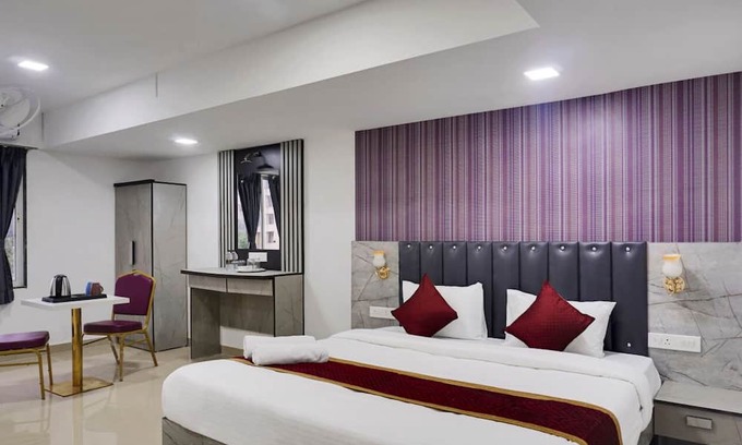 Pune Hotel | Hotel Orchard Park