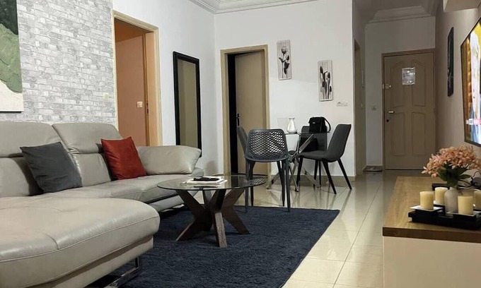 Marcory Apartment | Light residence.