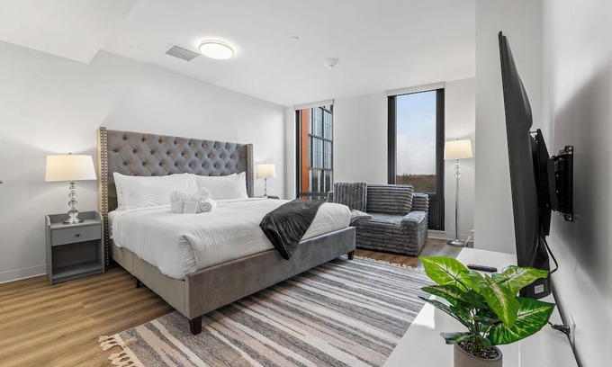 Lower Allston Apartment | Luxury Studio near Harvard 2368